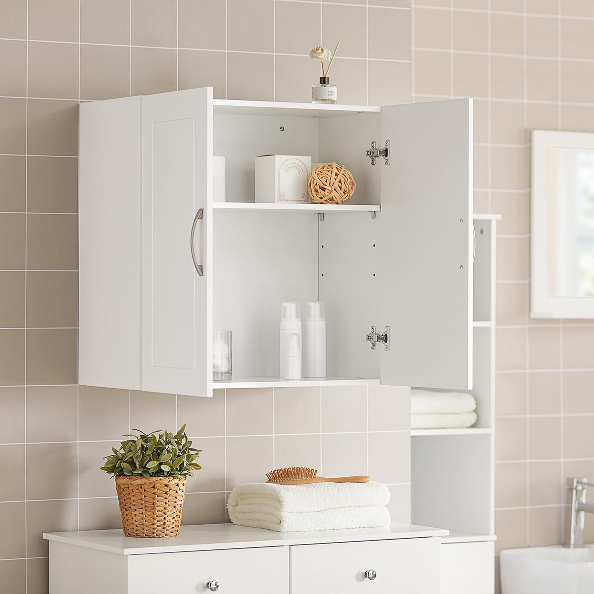 White Wall Storage Cabinet with Adjustable Shelf Z682
