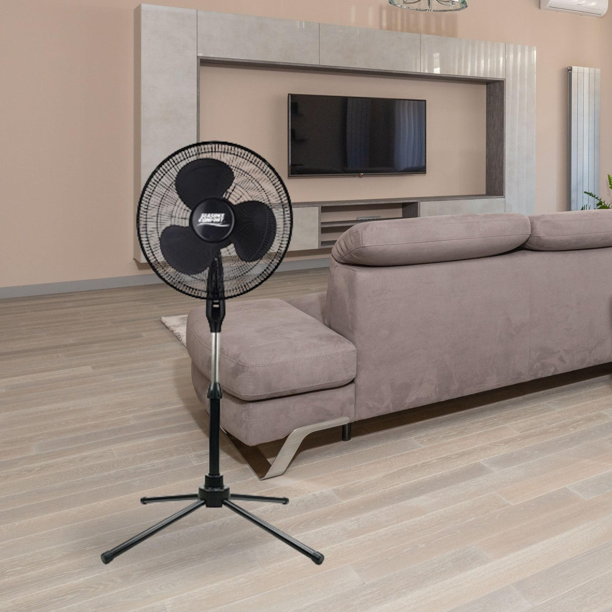 18" Oscillating Pedestal Fan, Adjustable Height, 3 Speed O1351